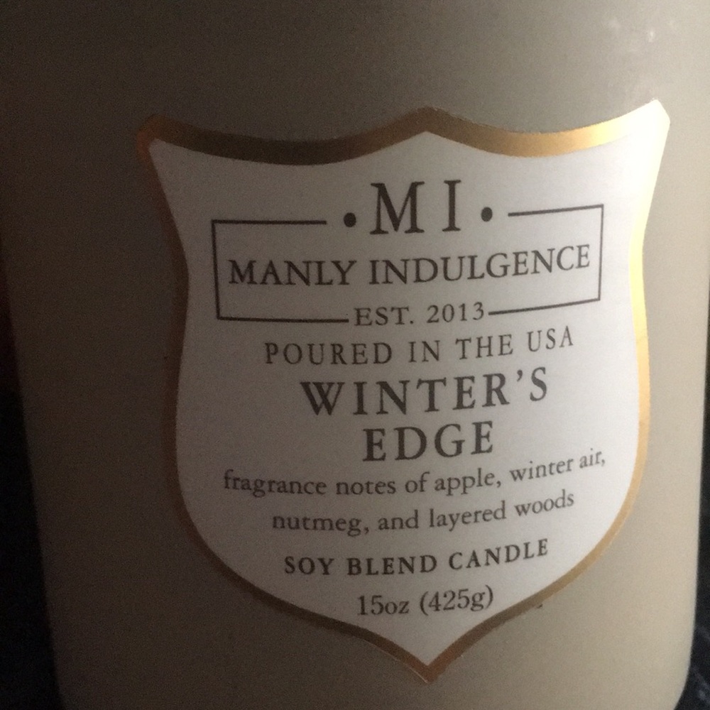 Candle winter’s Edge